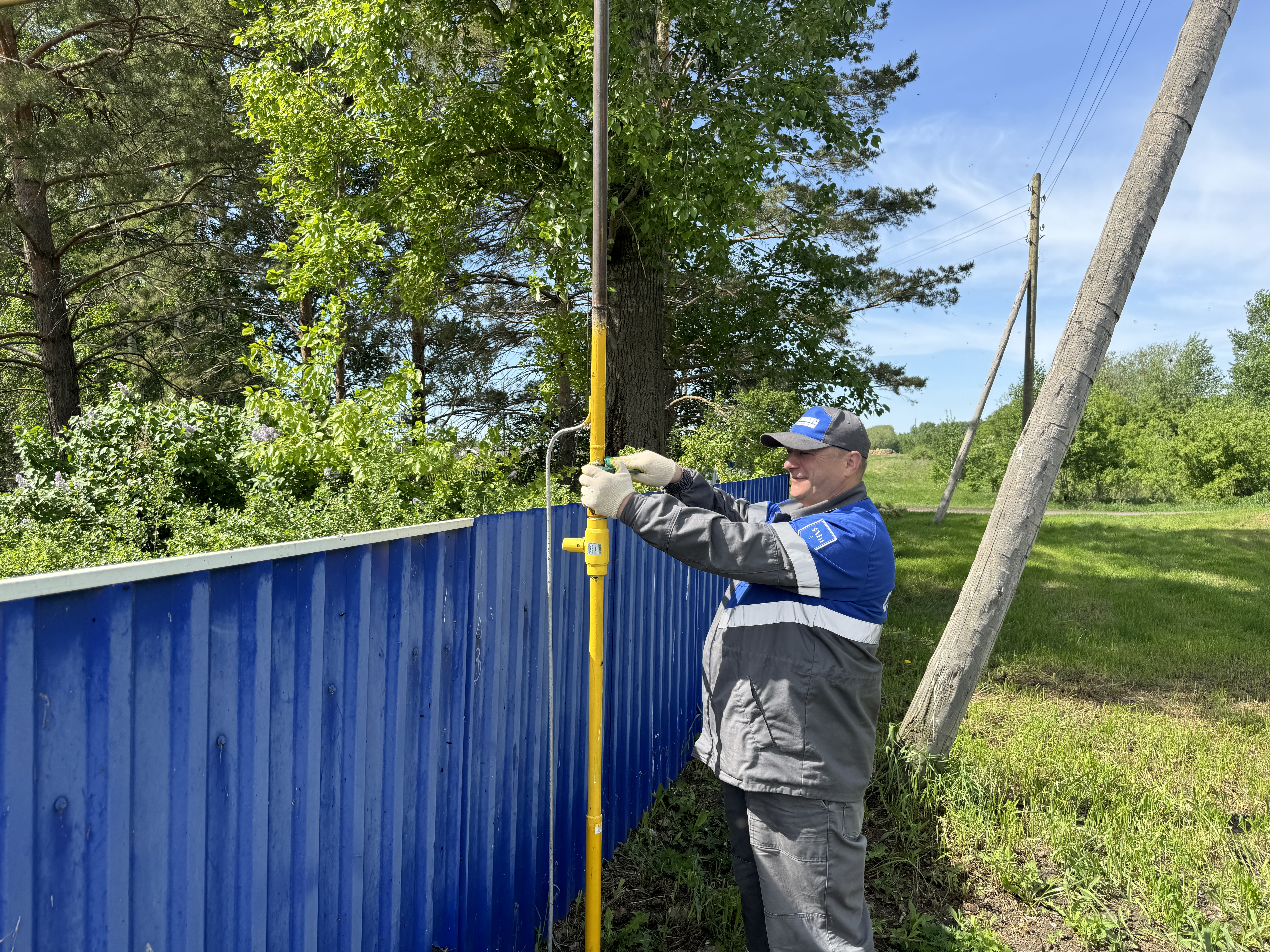 В селе Благодаровка Одесского района Омской области подключены к газу первые домовладения