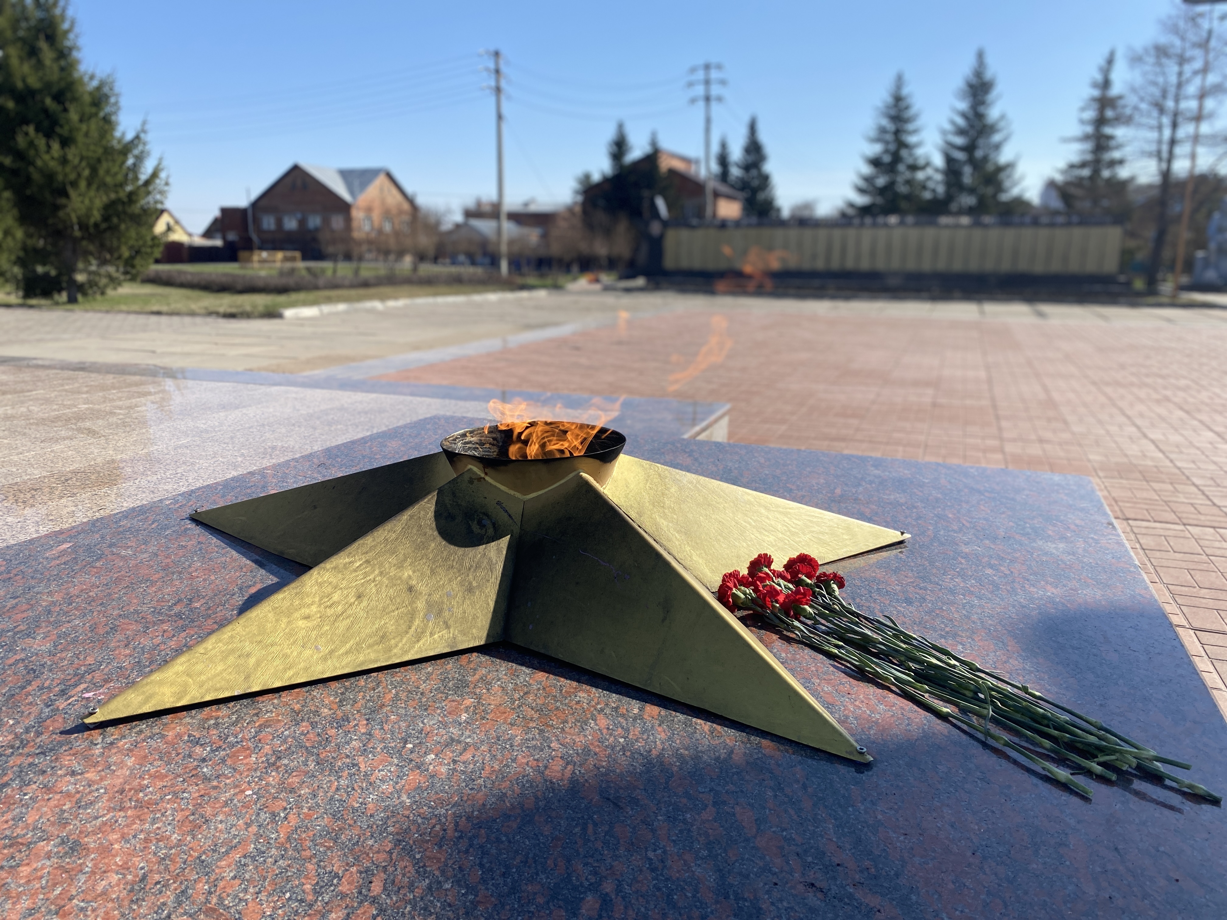 Специалисты «Омскоблгаз» провели техобслуживание мемориальных комплексов