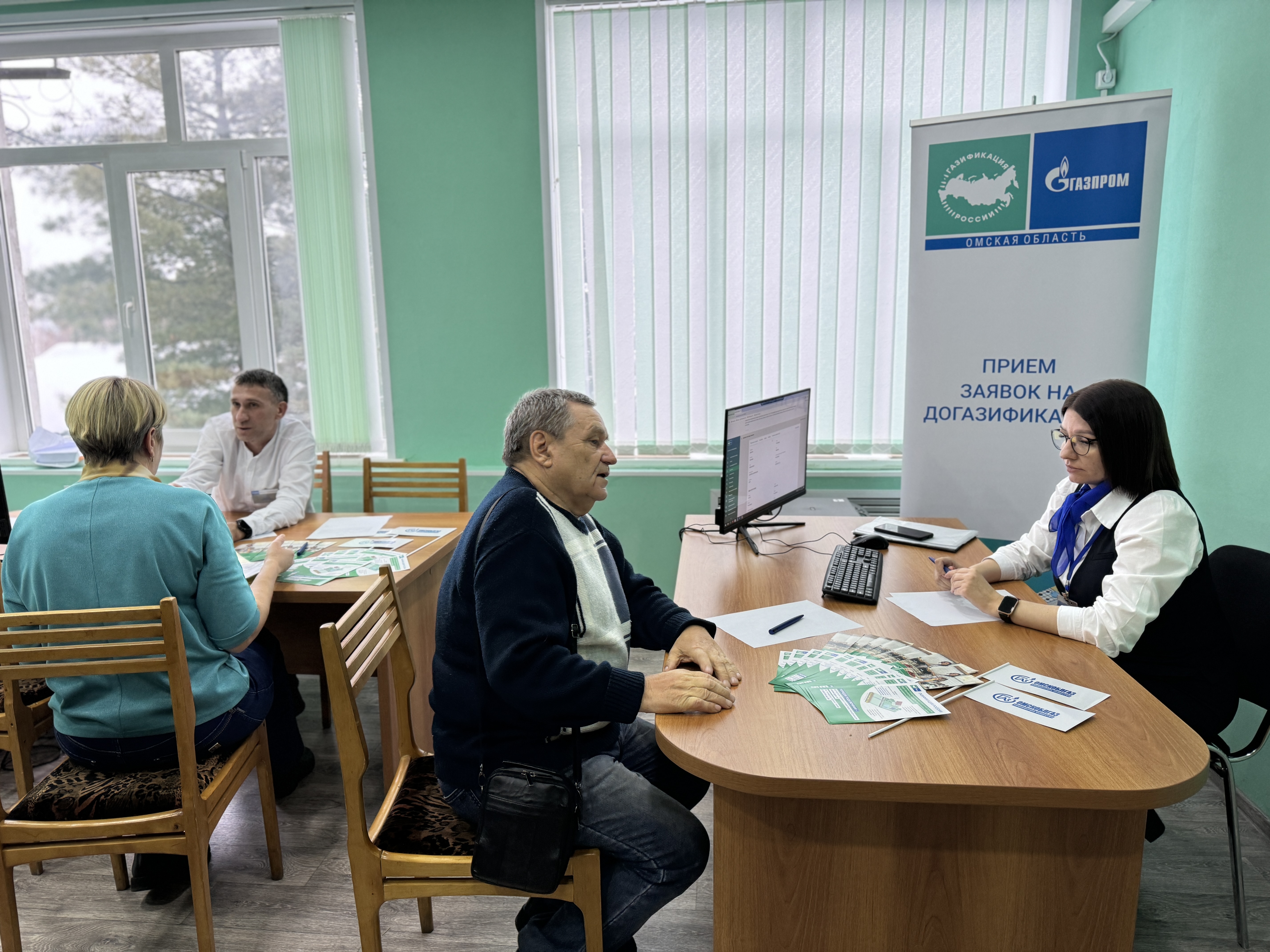 Специалисты «Омскоблгаз» провели встречу с жителями Большереченского района по вопросам догазификации